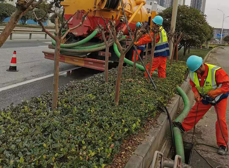 本号镇市政管道清淤